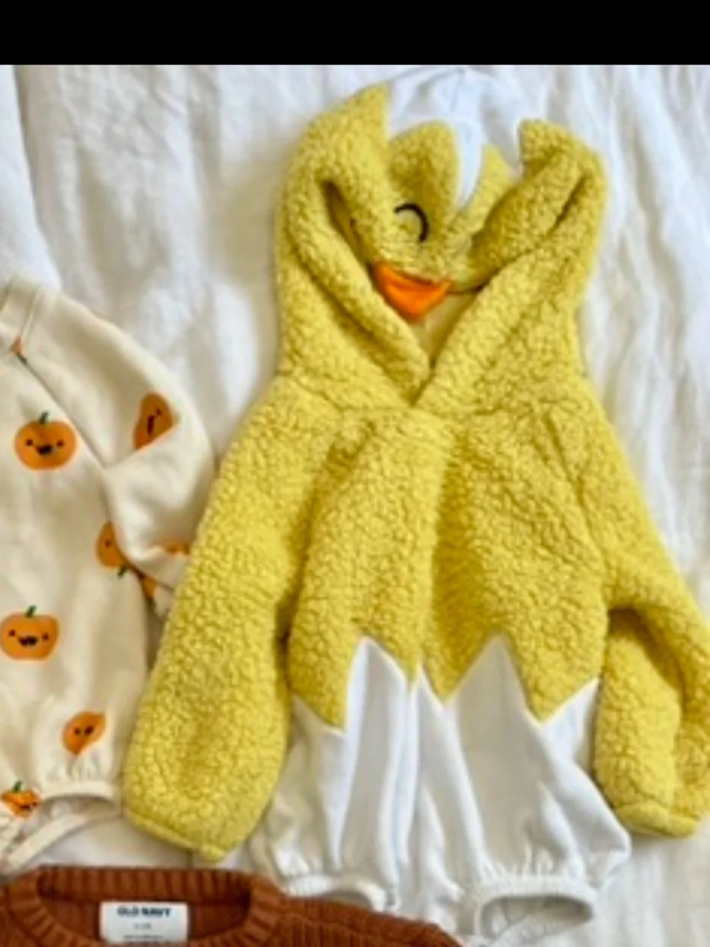 NWOT Old Navy Baby Chicken Halloween Costume Yellow Chick Hooded Fuzzy Romper